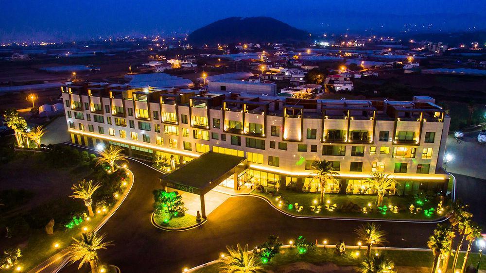 Uni Hotel Jeju Exterior photo