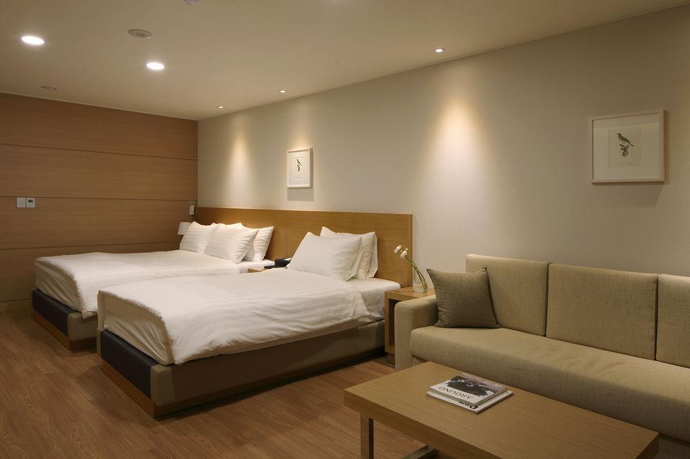 Uni Hotel Jeju Exterior photo